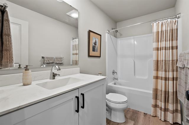 Builiding view twenty four for 4164 Corvo, Kalamazoo, MI. 49006