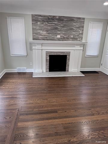 Builiding view eleven for 8700 7 Mile, Detroit, MI. 48221