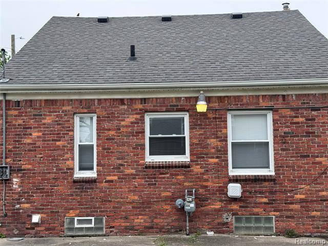 Builiding view fifteen for 8700 7 Mile, Detroit, MI. 48221