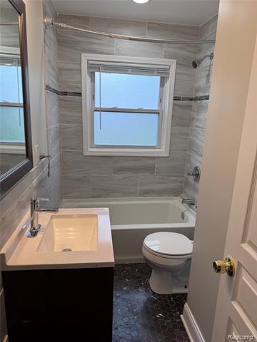 Builiding view four for 8700 7 Mile, Detroit, MI. 48221