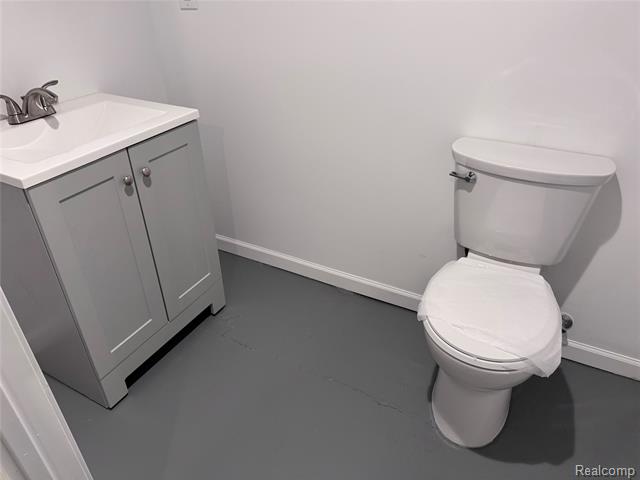 Builiding view fourteen for 8700 7 Mile, Detroit, MI. 48221