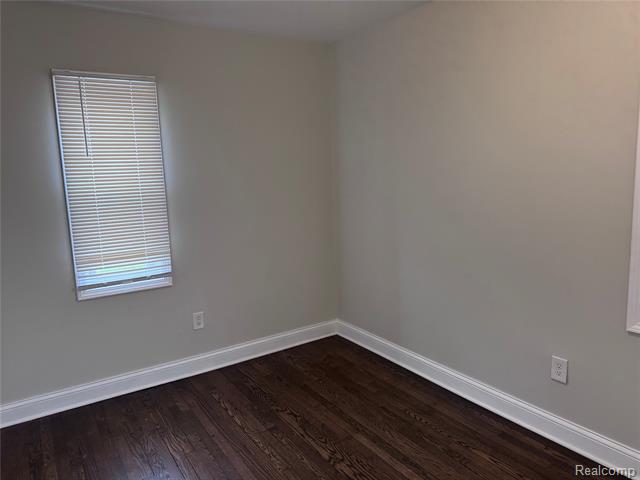 Builiding view nine for 8700 7 Mile, Detroit, MI. 48221