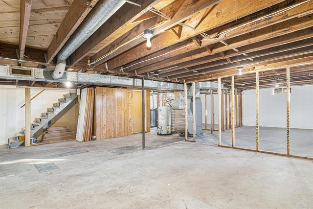 Builiding view fourteen for 2962 Riverview, Muskegon, MI. 49445