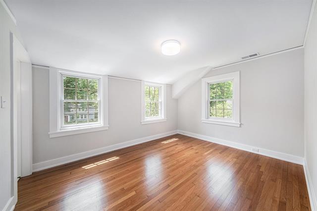 Builiding view fifty two for 809 Berkshire, Ann Arbor, MI. 48104