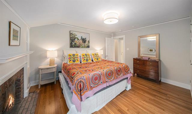 Builiding view forty three for 809 Berkshire, Ann Arbor, MI. 48104