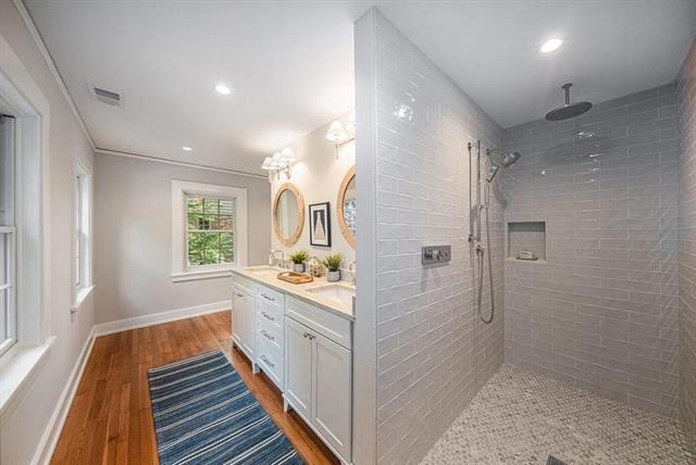 Builiding view forty for 809 Berkshire, Ann Arbor, MI. 48104