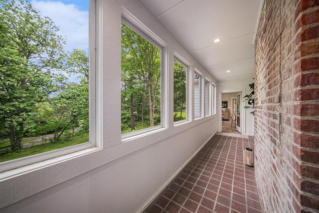 Builiding view nineteen for 809 Berkshire, Ann Arbor, MI. 48104