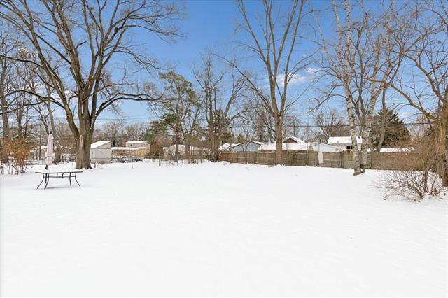 Builiding view thirty four for 1360 Decker, Walled Lake, MI. 48390