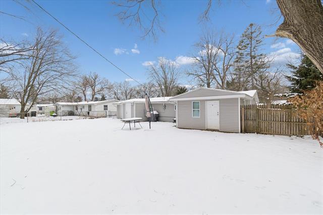 Builiding view thirty three for 1360 Decker, Walled Lake, MI. 48390