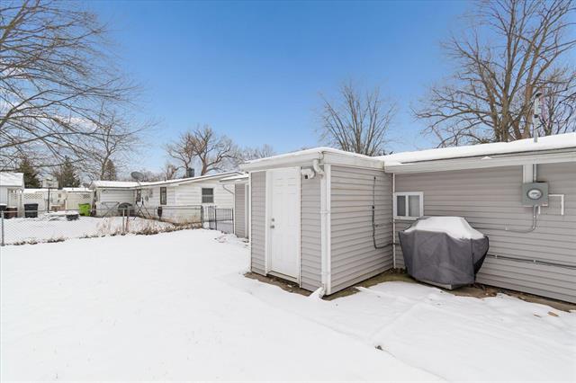 Builiding view thirty two for 1360 Decker, Walled Lake, MI. 48390