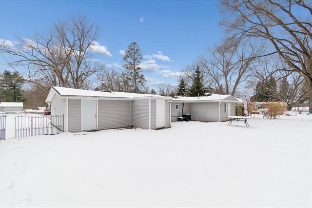 Builiding view thirty for 1360 Decker, Walled Lake, MI. 48390