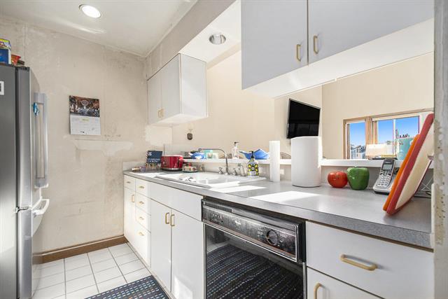 Builiding view six for 409 Lake, New Buffalo, MI. 49117