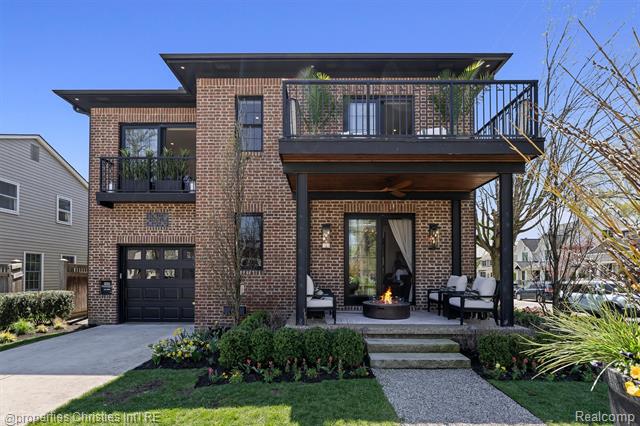 Builiding view five for 850 Greenwood, Birmingham, MI. 48009