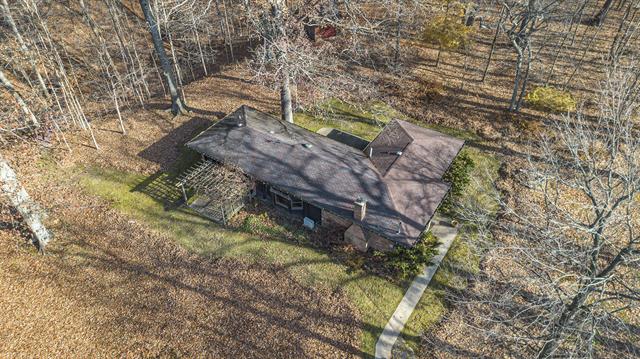 Builiding view seventeen for 6629 East, Three Oaks, MI. 49128