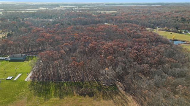 Builiding view twenty five for 6629 East, Three Oaks, MI. 49128