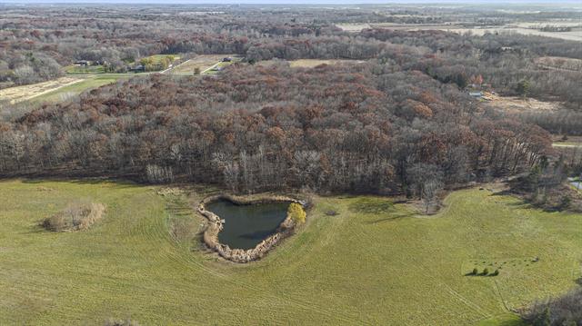 Builiding view twenty one for 6629 East, Three Oaks, MI. 49128