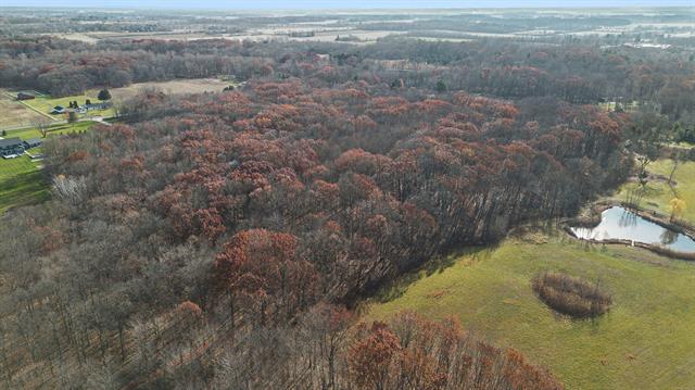 Builiding view twenty three for 6629 East, Three Oaks, MI. 49128