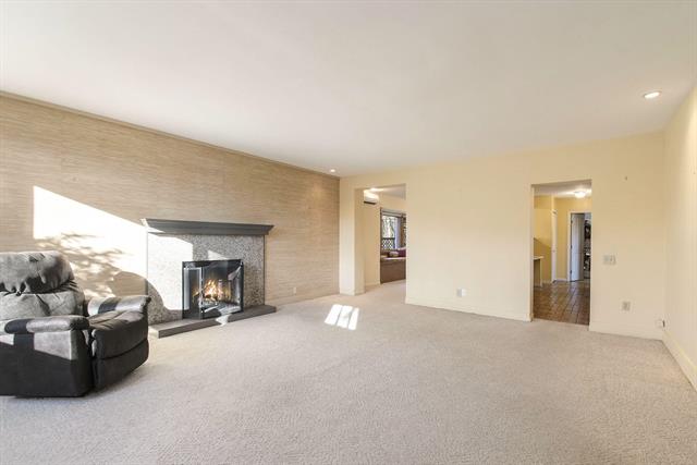 Builiding view two for 6629 East, Three Oaks, MI. 49128