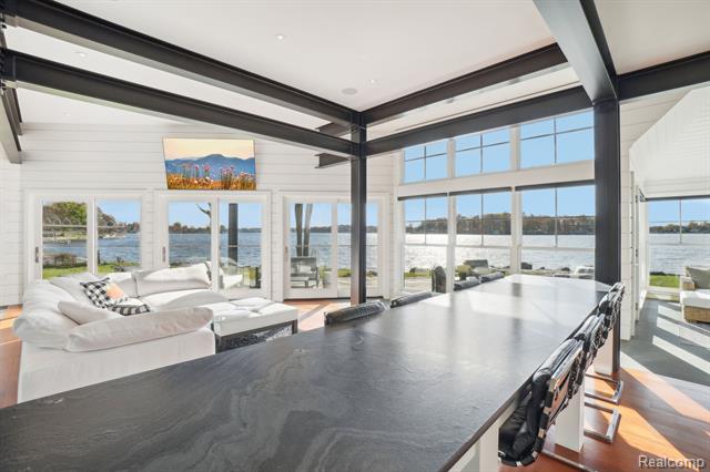 Builiding view fifteen for 12410 Woodhull Landing, Fenton, MI. 48430