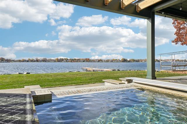 Builiding view fifty four for 12410 Woodhull Landing, Fenton, MI. 48430