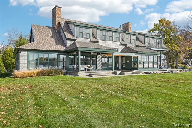 Builiding view fifty one for 12410 Woodhull Landing, Fenton, MI. 48430