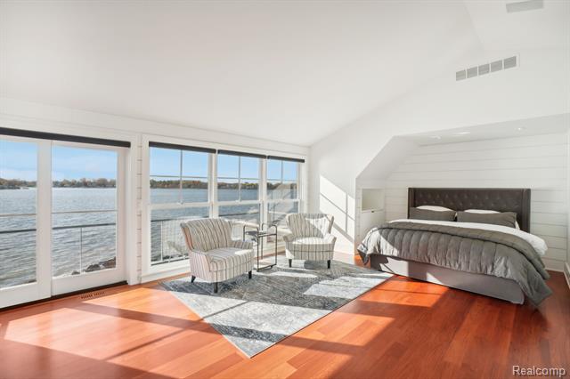 Builiding view forty four for 12410 Woodhull Landing, Fenton, MI. 48430