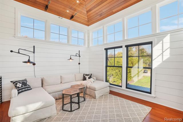 Builiding view forty for 12410 Woodhull Landing, Fenton, MI. 48430