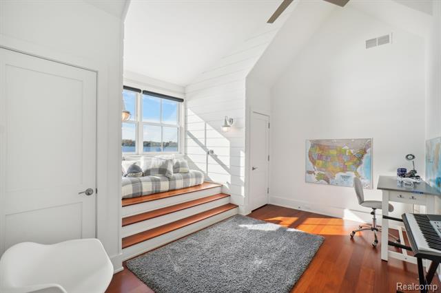 Builiding view thirty four for 12410 Woodhull Landing, Fenton, MI. 48430