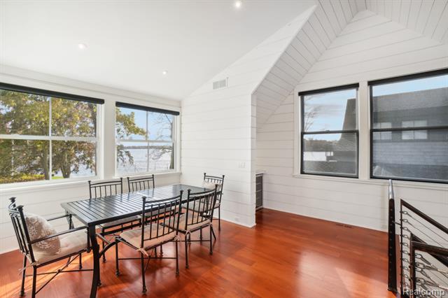 Builiding view thirty for 12410 Woodhull Landing, Fenton, MI. 48430