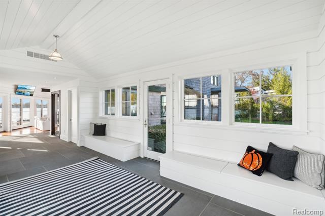 Builiding view twenty four for 12410 Woodhull Landing, Fenton, MI. 48430