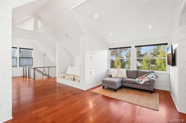 Builiding view twenty nine for 12410 Woodhull Landing, Fenton, MI. 48430