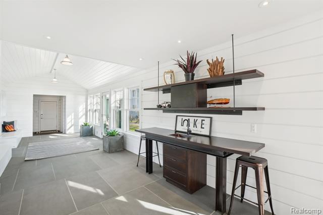 Builiding view twenty three for 12410 Woodhull Landing, Fenton, MI. 48430