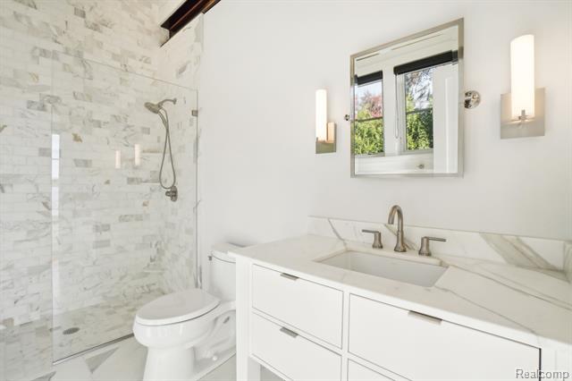 Builiding view twenty two for 12410 Woodhull Landing, Fenton, MI. 48430