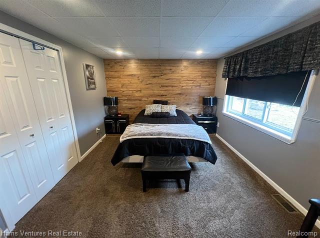 Builiding view twenty four for 1535 Kings Crown, Wixom, MI. 48393