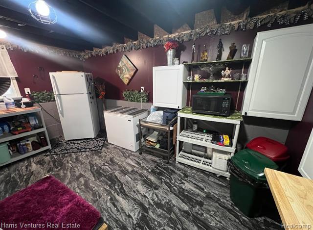 Builiding view twenty nine for 1535 Kings Crown, Wixom, MI. 48393