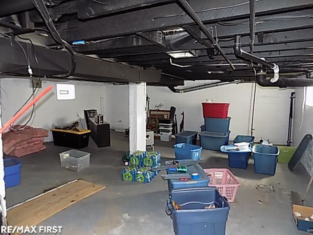 Builiding view eighteen for 43 Northbound Gratiot, Mount Clemens, MI. 48043