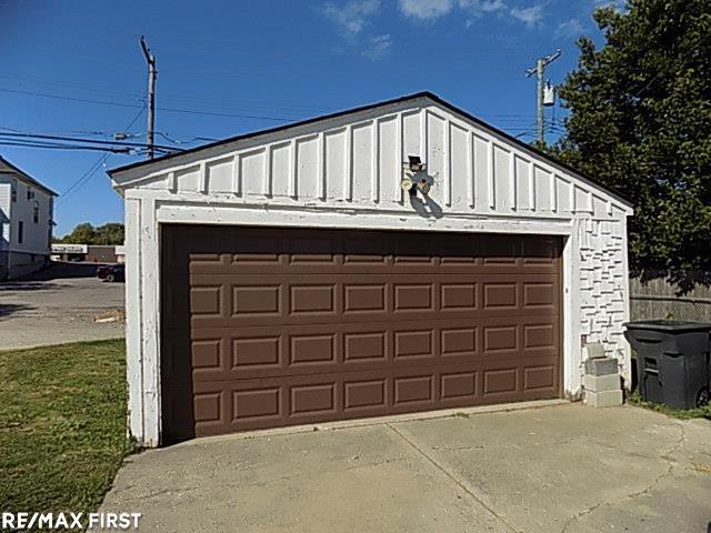 Builiding view three for 43 Northbound Gratiot, Mount Clemens, MI. 48043