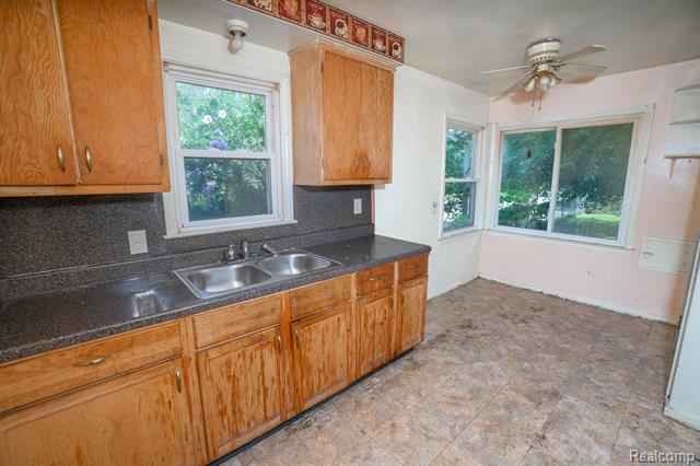 Builiding view eight for 13150 Glenfield, Detroit, MI. 48213