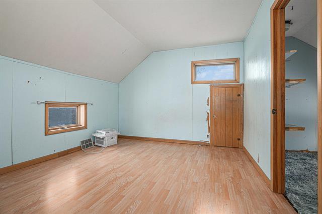 Builiding view seventeen for 923 Regent, Niles, MI. 49120