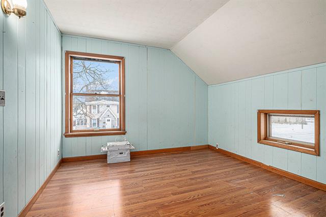 Builiding view sixteen for 923 Regent, Niles, MI. 49120