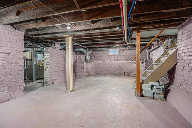 Builiding view twenty one for 923 Regent, Niles, MI. 49120