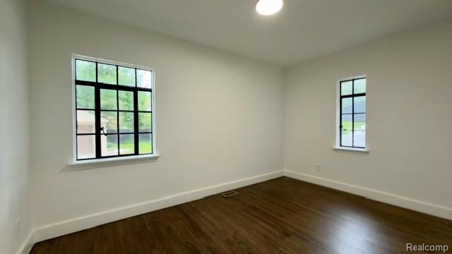 Builiding view eight for 5535 Yorkshire, Detroit, MI. 48224