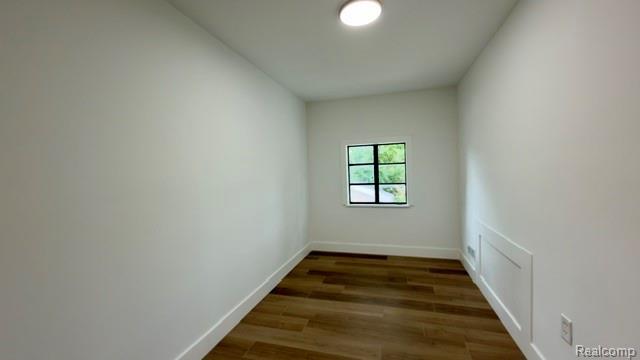 Builiding view fifteen for 5535 Yorkshire, Detroit, MI. 48224