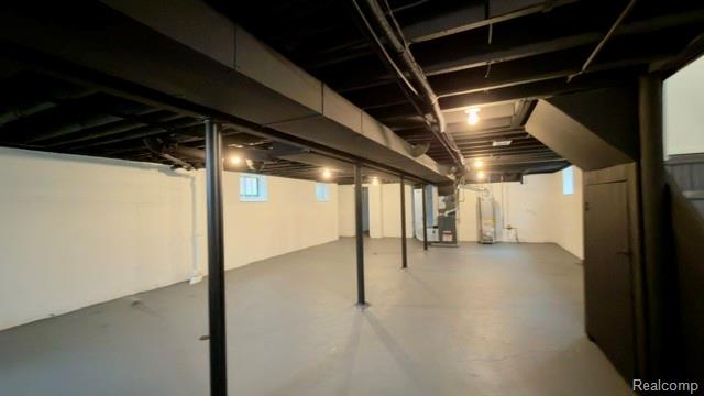 Builiding view thirteen for 5535 Yorkshire, Detroit, MI. 48224