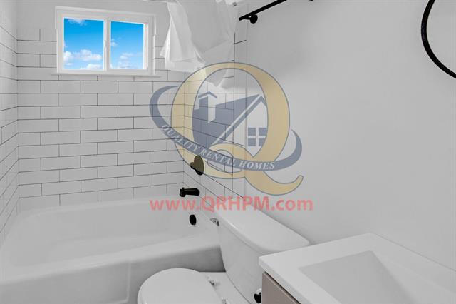 Builiding view nine for 3901 Averill, Flint, MI. 48506