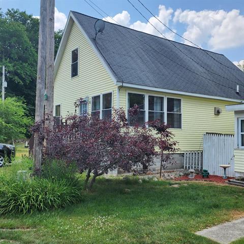 front view for 439 Grace Drive, Lake Odessa, Mi. 48849