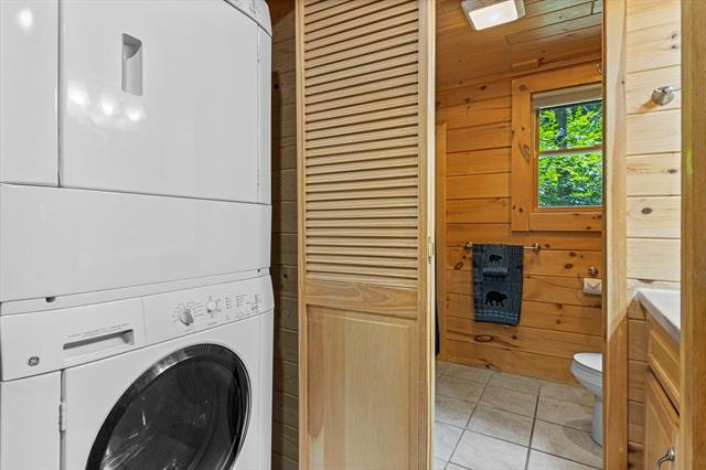 Builiding view fifteen for 5845 West Village Drive, Bellaire, MI. 49615