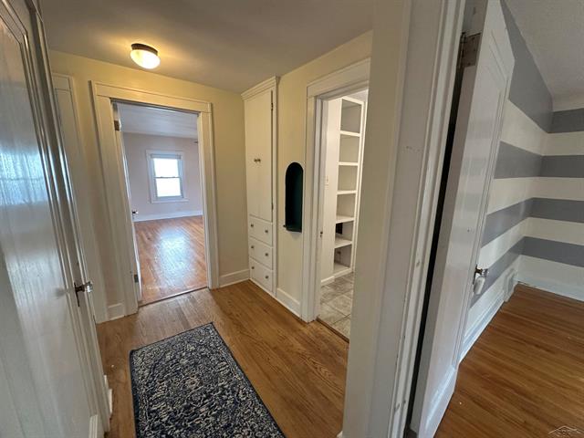 Builiding view nineteen for 203 Ardussi Ave, Saginaw, MI. 48602