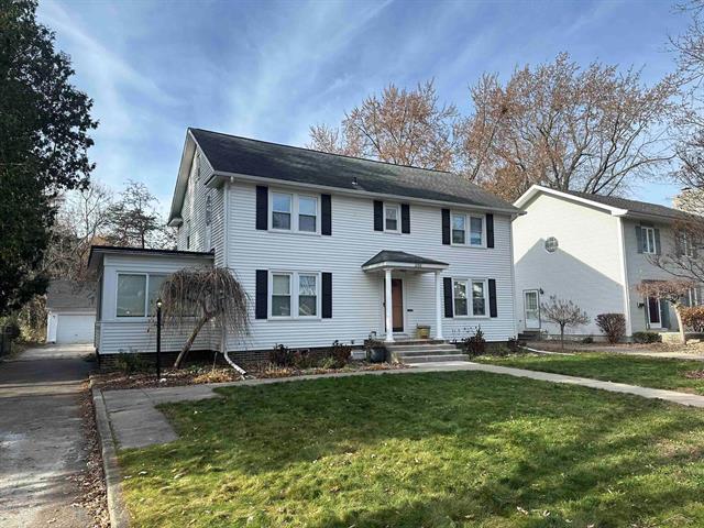 Builiding view one for 203 Ardussi Ave, Saginaw, MI. 48602