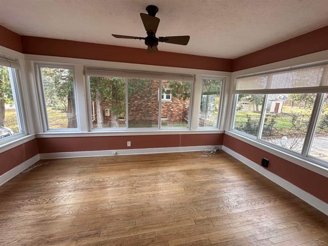 Builiding view six for 203 Ardussi Ave, Saginaw, MI. 48602